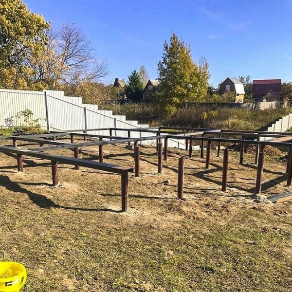 4 вида фундамента для строительства дома на склоне