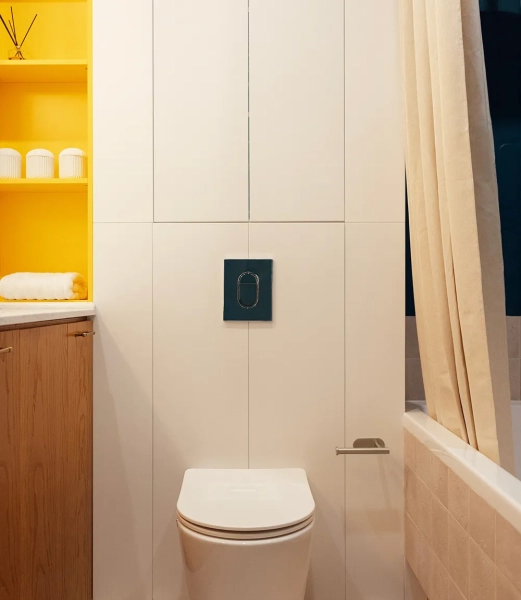 Чем и как закрыть трубы в туалете своими руками