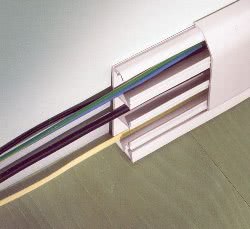 Электромонтажные работы. Монтаж открытой проводки